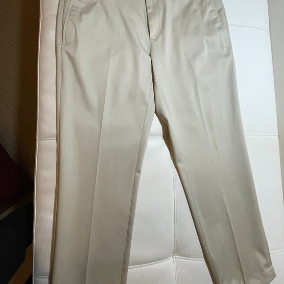 Men's Haggar Khaki Pants, Size 34 - Picture 6 of 9